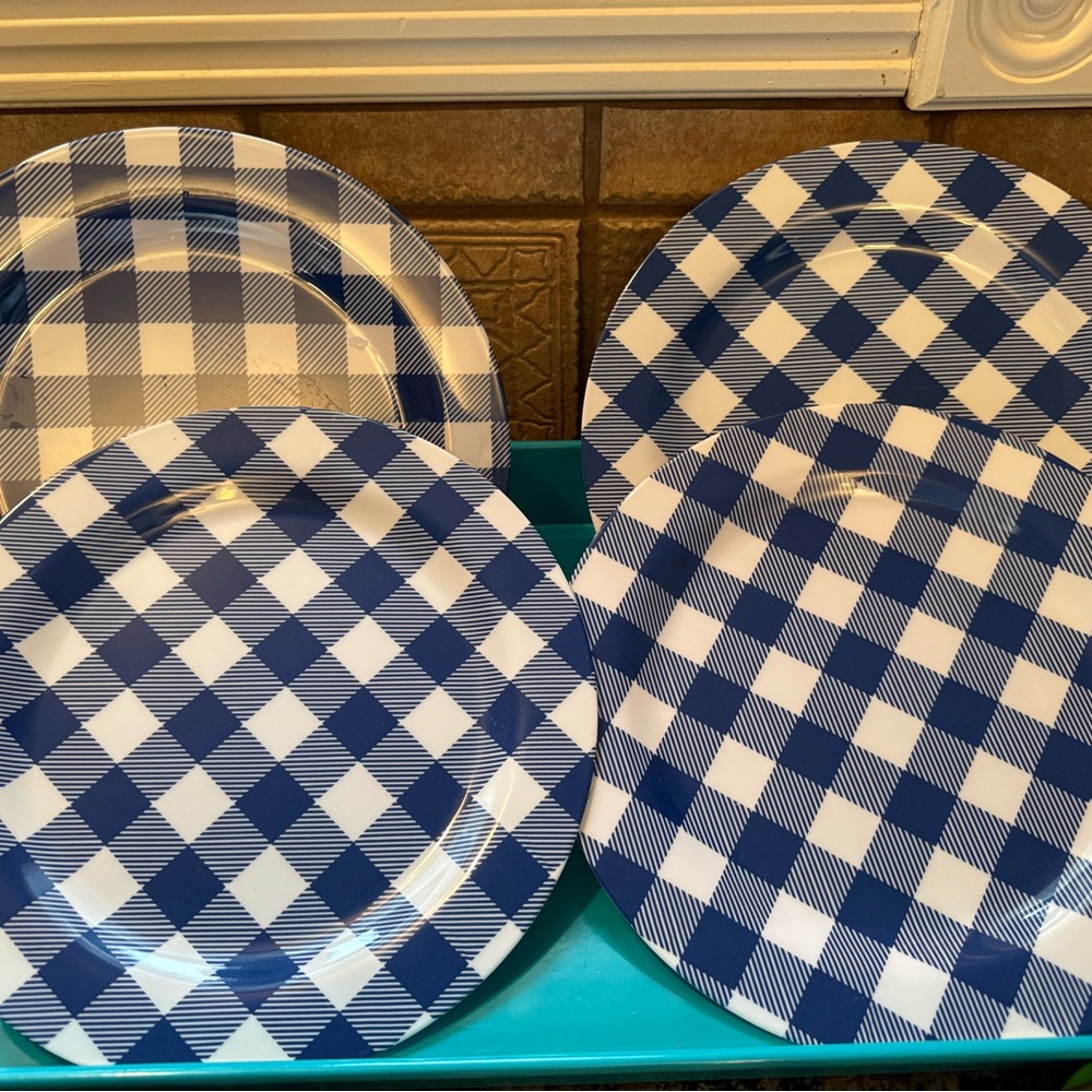 Hobby Lobby July 4th —4 Melamine 9 5/8” Dinner Plates Blue Plaid Spring NEW